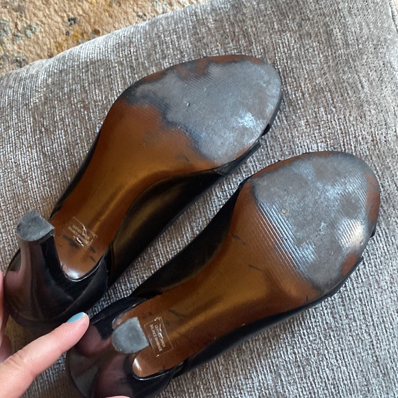 LOFT Leather Heels - Picture 4 of 6